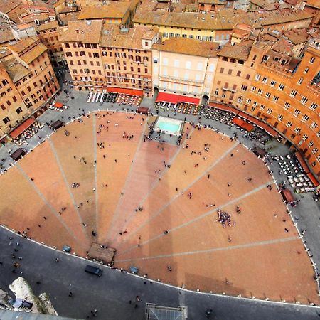 Stilnuovo Charming Apartment In Siena'S Historic Center, Very Close To Piazza Del Campo Luaran gambar