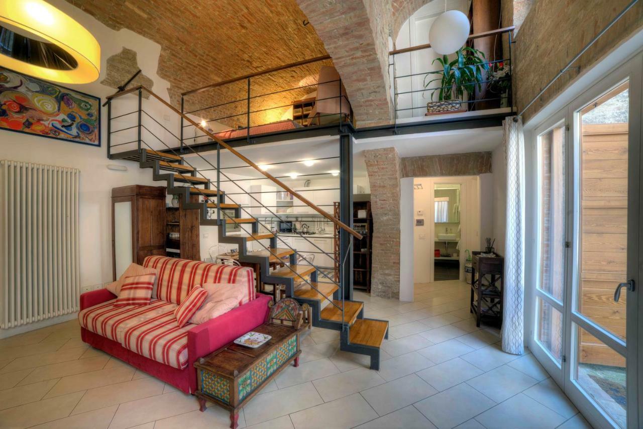 Stilnuovo Charming Apartment In Siena'S Historic Center, Very Close To Piazza Del Campo Luaran gambar
