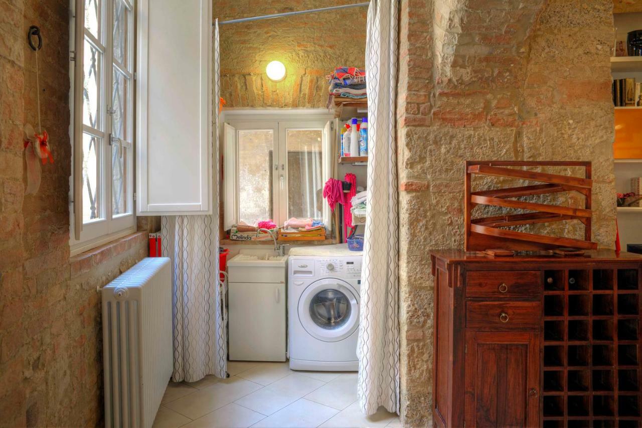 Stilnuovo Charming Apartment In Siena'S Historic Center, Very Close To Piazza Del Campo Luaran gambar